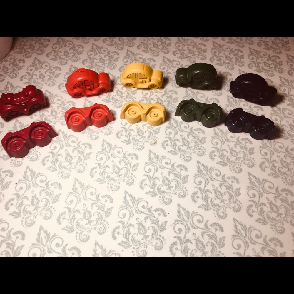 Custom made car crayons 🚗🖍